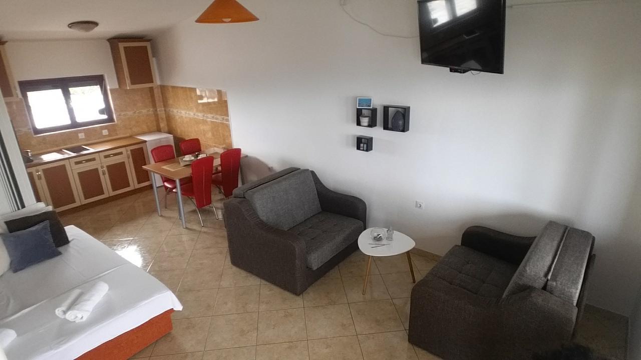 Apartments Tara 울친 외부 사진